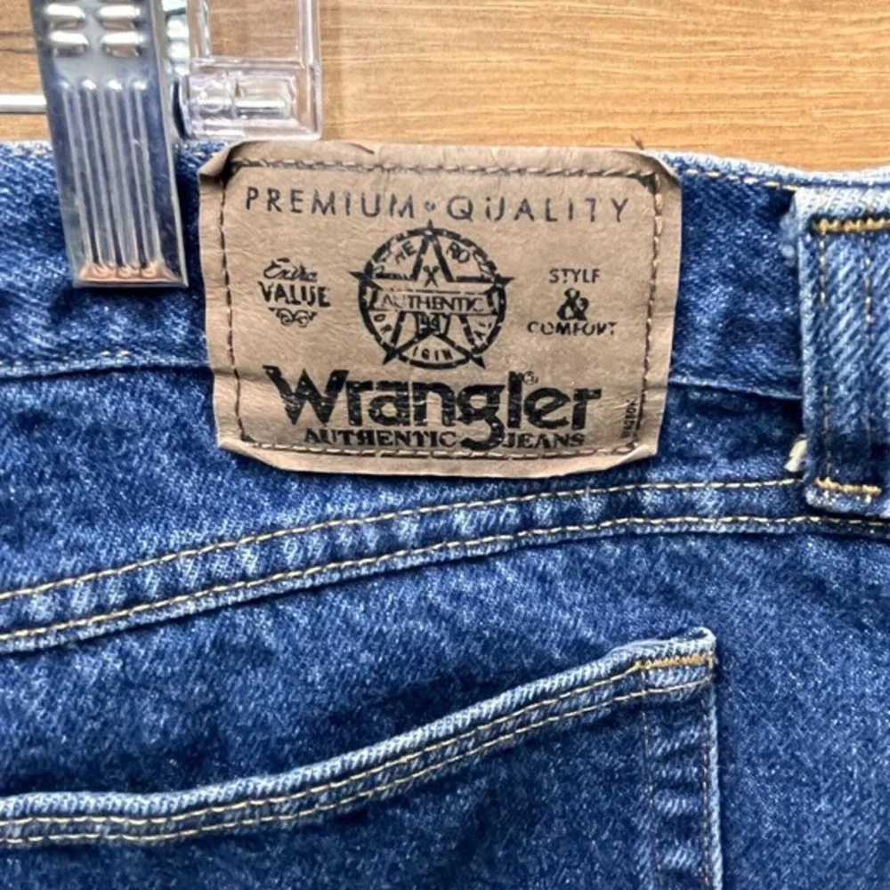 Wrangler Jeans Men 48 X 30 Blue Denim 100% Cotton High Rise Straight Leg Zip Fly